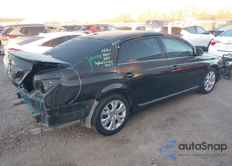 2012 Toyota Avalon z USA, uszkodzony, nr VIN 4T1BK3DB7CU449197